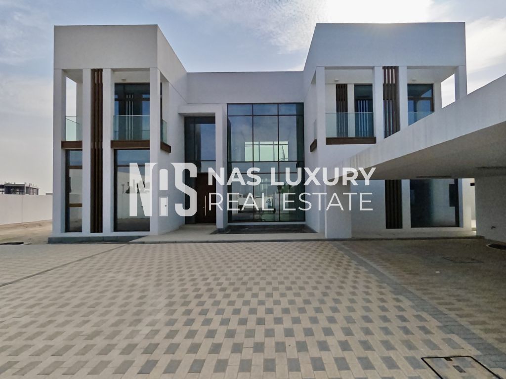 Ready-to-Live V5 Select Corner Villa | Huge Plot | Prime Sun Orientation | Near the Water