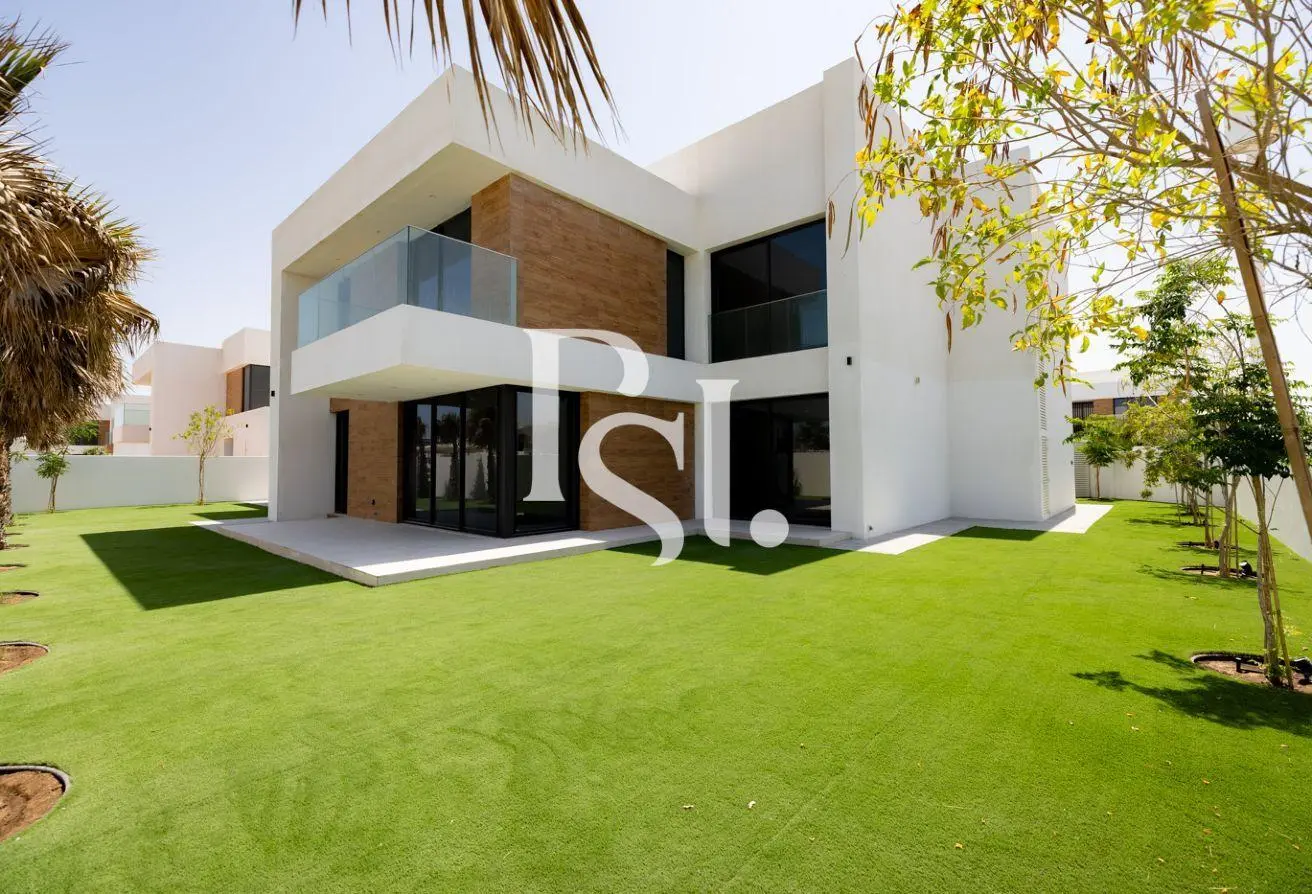 Corner Unit | Stand Alone Villa | Next To The Pool